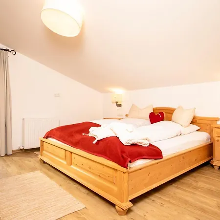 Bergwald Apartment *